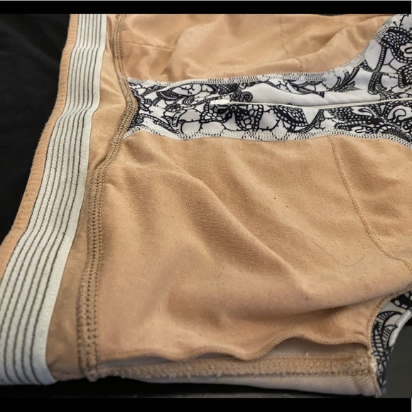 Lululemon zippered tank top - Picture 4 of 4